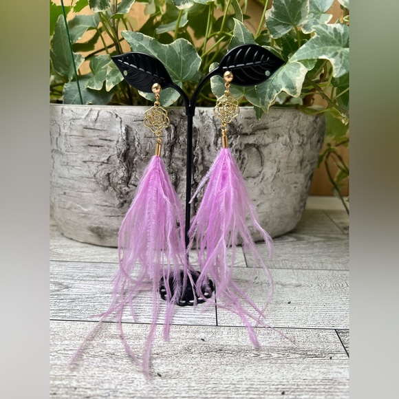 Long Dangle Pink Feather Hippie Chic Earrings - Flirty Boho Chic Earrings - Picture 15 of 15